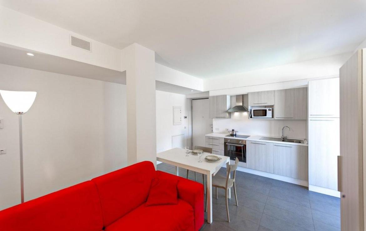 Modern Apartments Lake View With Pool Musso Buitenkant foto