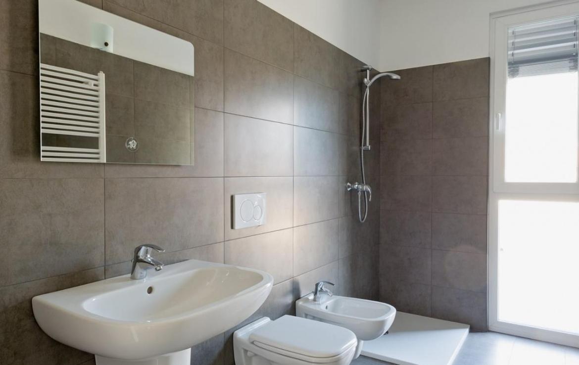 Modern Apartments Lake View With Pool Musso Buitenkant foto